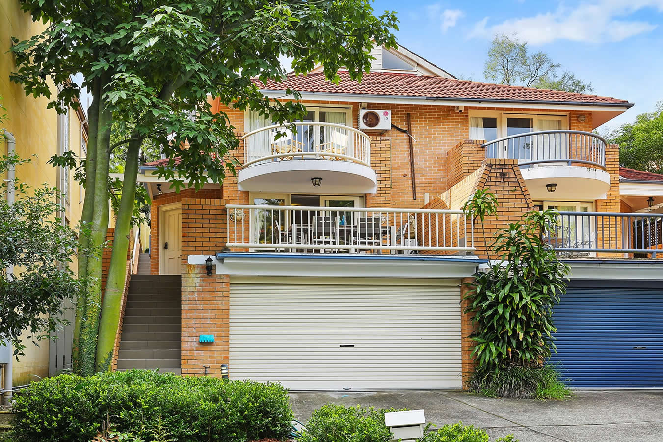 Exterior of a property in Wollstonecraft